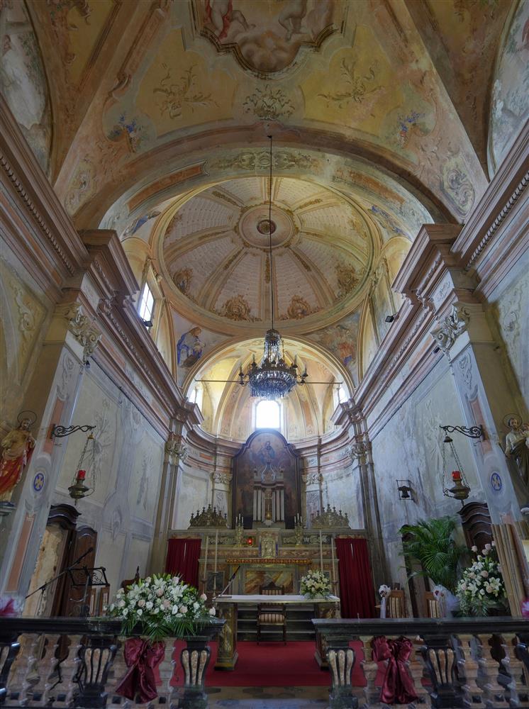 Castelletto Cervo (Biella, Italy) - Presbytery and choir of the church of the Cluniac Priory of the Saints Peter and Paul
